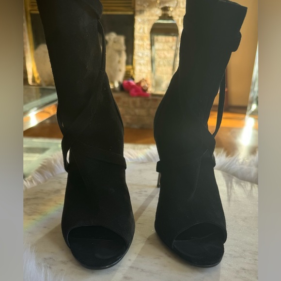 Manolo Blahnik Bootie Calf Heels - Picture 3 of 12